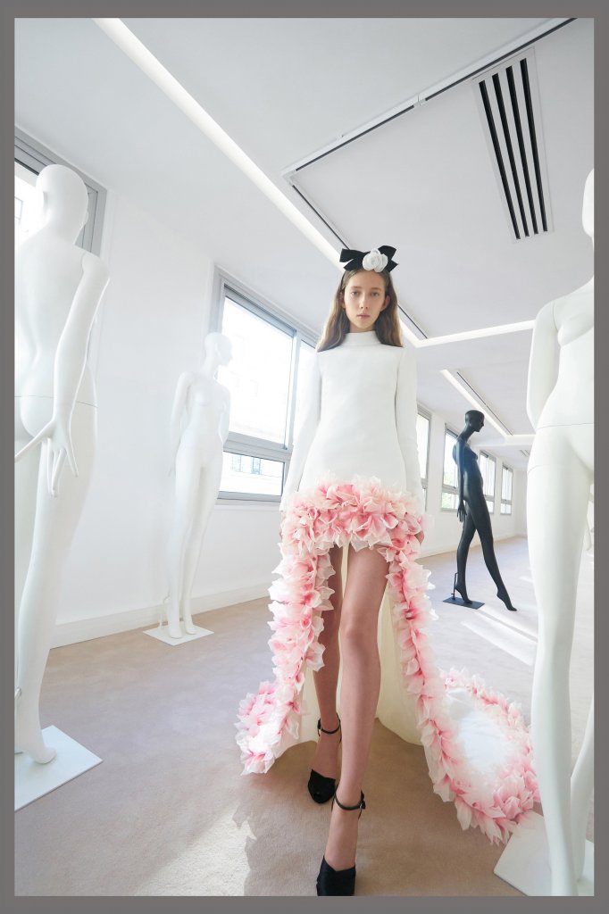 詹巴迪斯塔·瓦利 Giambattista Valli 2019/20秋冬高级定制发布 - Paris Couture Fall 2019