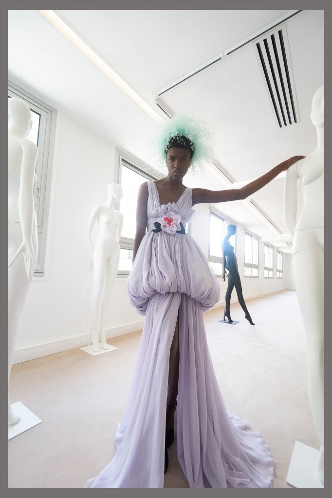 詹巴迪斯塔·瓦利 Giambattista Valli 2019/20秋冬高级定制发布 - Paris Couture Fall 2019