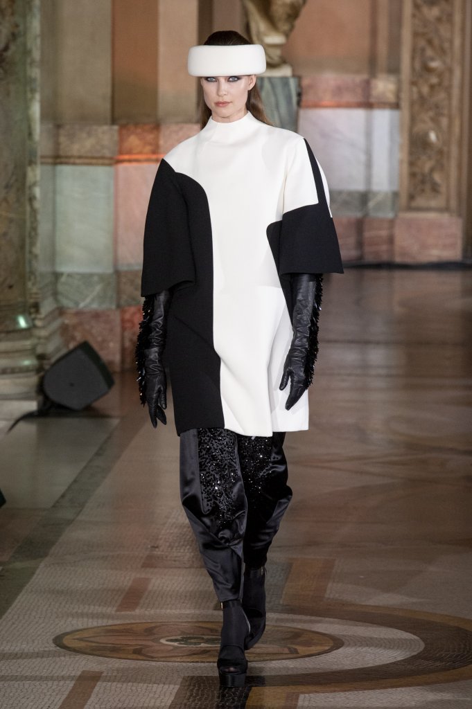 斯蒂芬·罗兰 Stéphane Rolland 2019/20秋冬高级定制秀 - Paris Couture Fall 2019