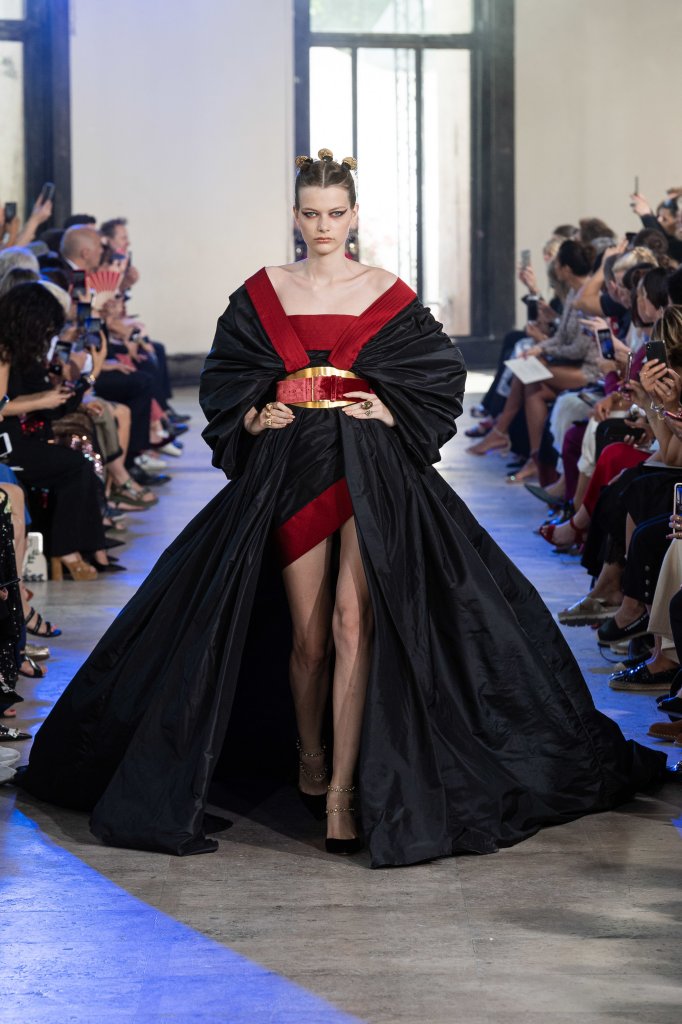 艾莉·萨博 Elie Saab 2019/20秋冬高级定制秀 - Paris Couture Fall 2019