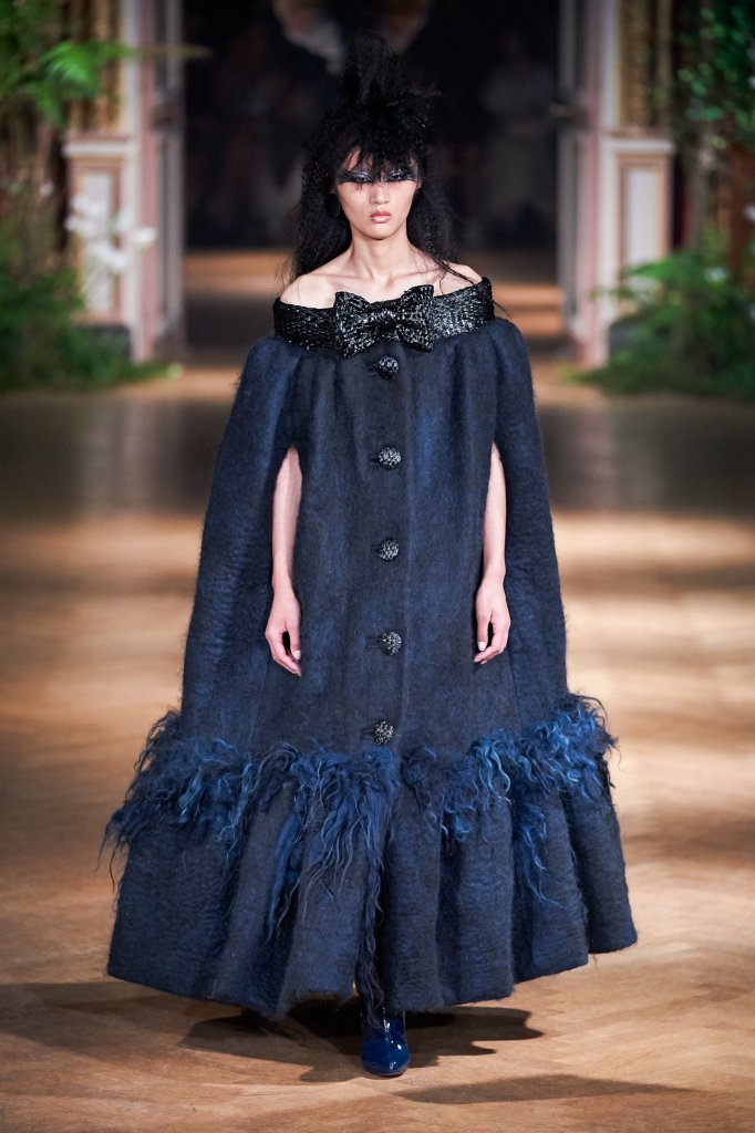 维果罗夫 Viktor & Rolf 2019/20秋冬高级定制秀 - Paris Couture Fall 2019