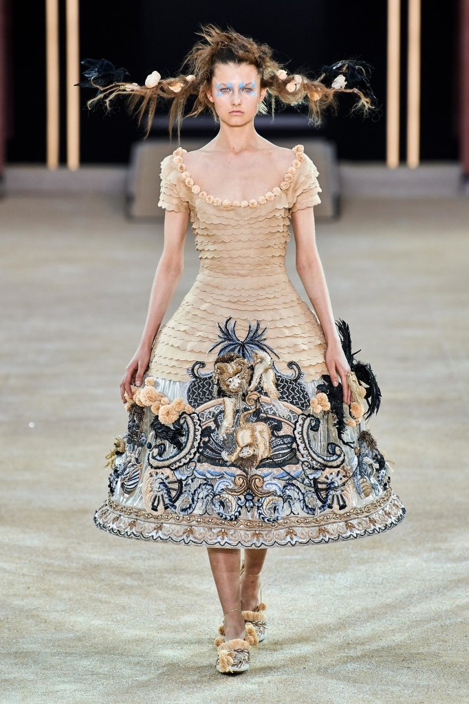 郭培 Guo Pei 2019/20秋冬高级定制秀 - Paris Couture Fall 2019