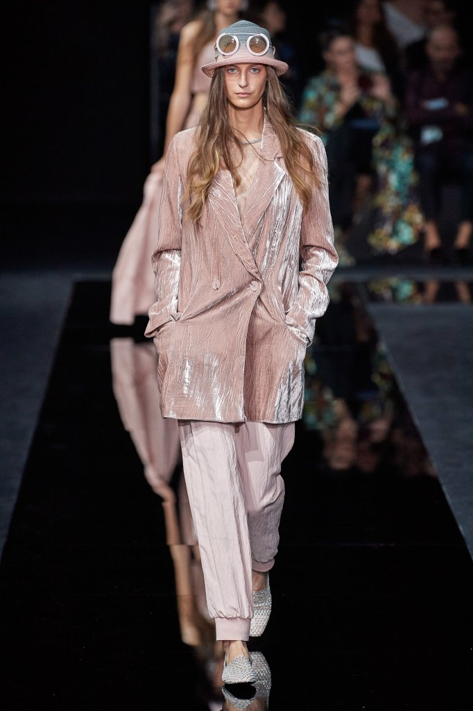 安普里奥·阿玛尼 Emporio Armani 2020春夏高级成衣秀 - Milan Spring 2020