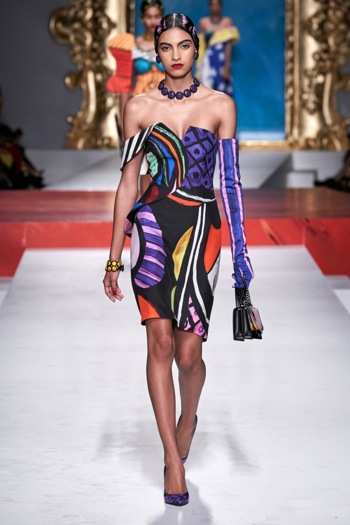 莫斯奇诺 Moschino 2020春夏高级成衣秀 - Milan Spring 2020