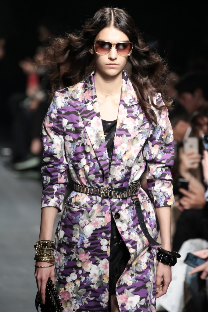 日本 东京 走秀(runway) 2020春夏 女装 秀场细节(details)