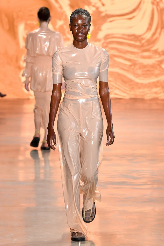 o o 走秀(runway) 2020/21秋冬 女装