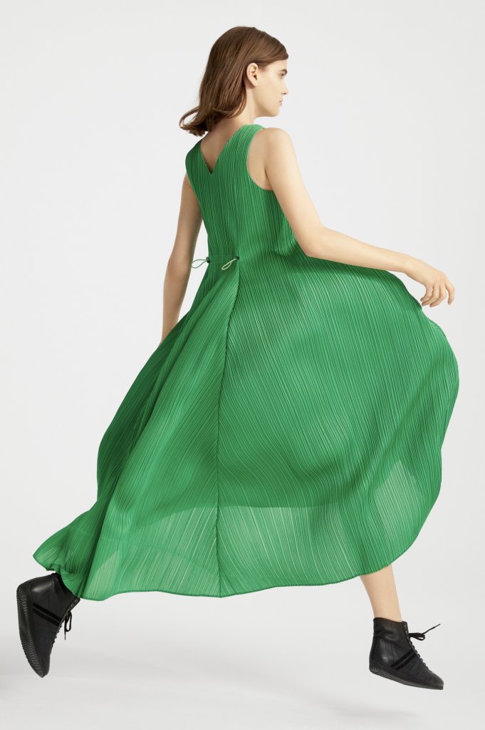 PLEATS PLEASE ISSEY MIYAKE 2020春夏女装Lookbook