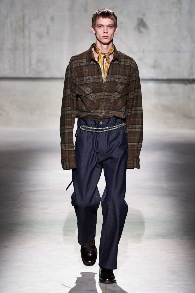 德赖斯·范诺顿 Dries Van Noten 2020/21秋冬男装秀 - Paris Fall 2020