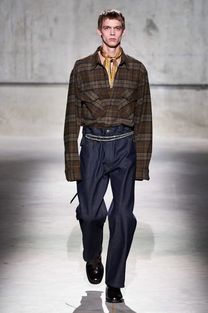 德赖斯·范诺顿 Dries Van Noten 2020/21秋冬男装秀 - Paris Fall 2020