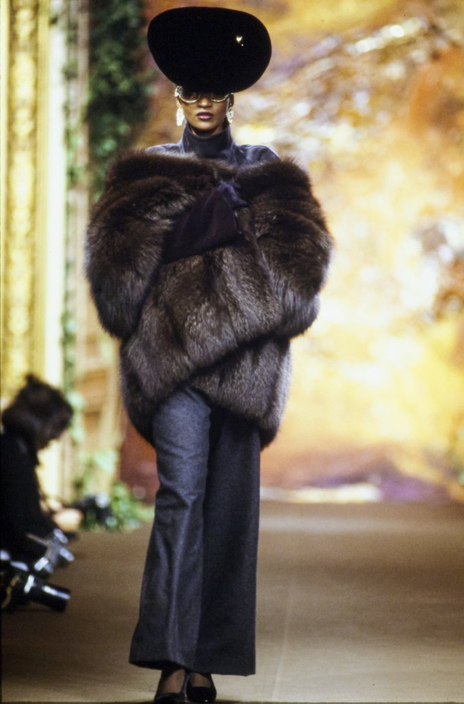 克里斯汀·拉克鲁瓦 Christian Lacroix 1988/89秋冬高级定制秀 - Couture Fall 1988