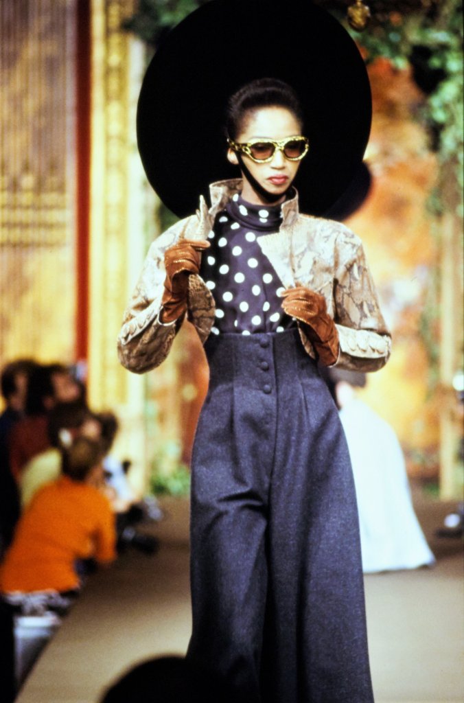 克里斯汀·拉克鲁瓦 Christian Lacroix 1988/89秋冬高级定制秀 - Couture Fall 1988