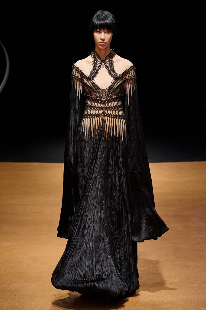 艾里斯·范·荷本 Iris van Herpen 2020春夏高级定制秀 - Couture Spring 2020