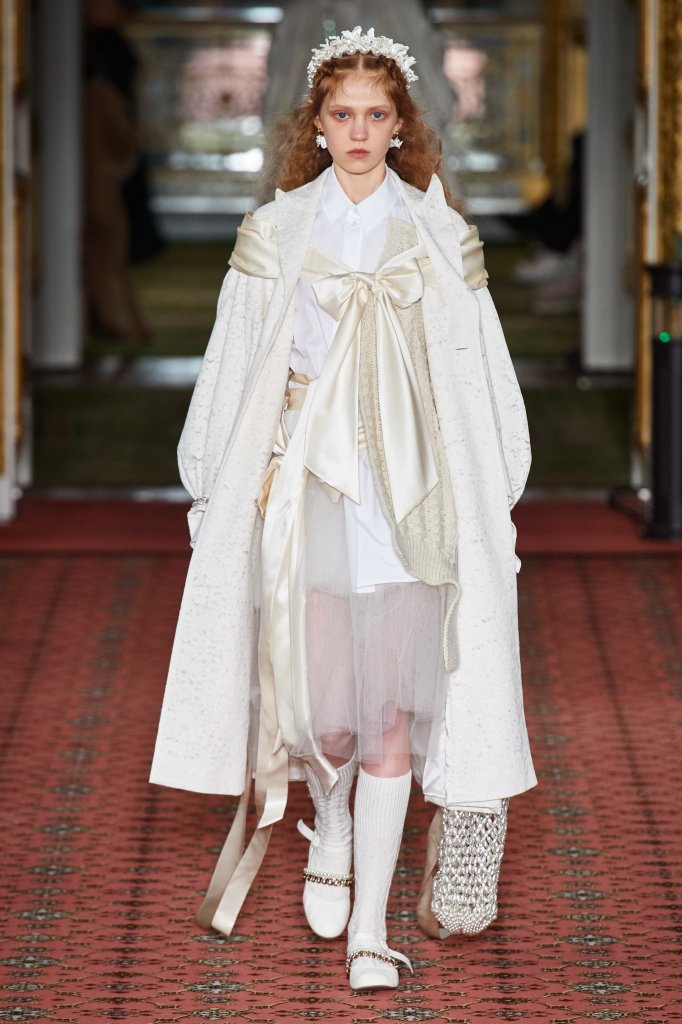 西蒙娜·罗莎 Simone Rocha 2020/21秋冬高级成衣秀 - London Fall 2020