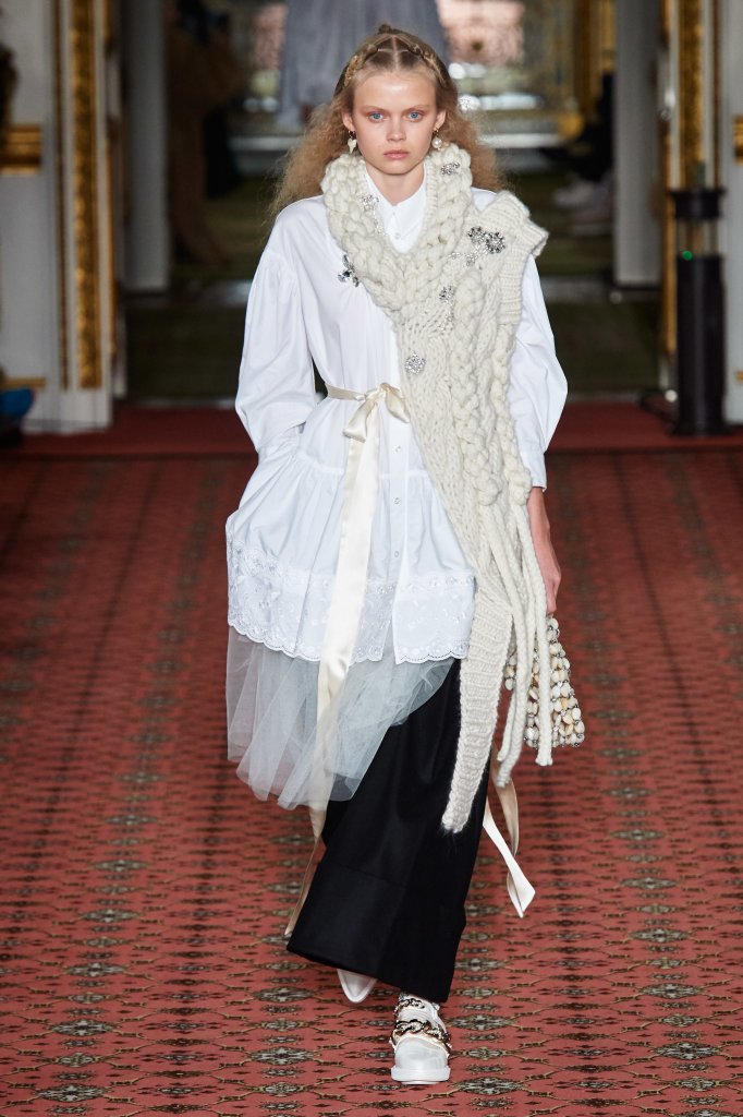 西蒙娜·罗莎 Simone Rocha 2020/21秋冬高级成衣秀 - London Fall 2020