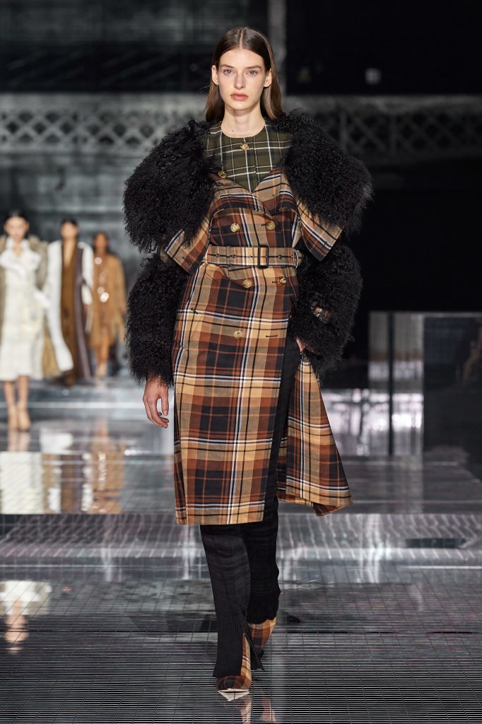 巴宝莉 Burberry 2020/21秋冬高级成衣秀 - London Fall 2020