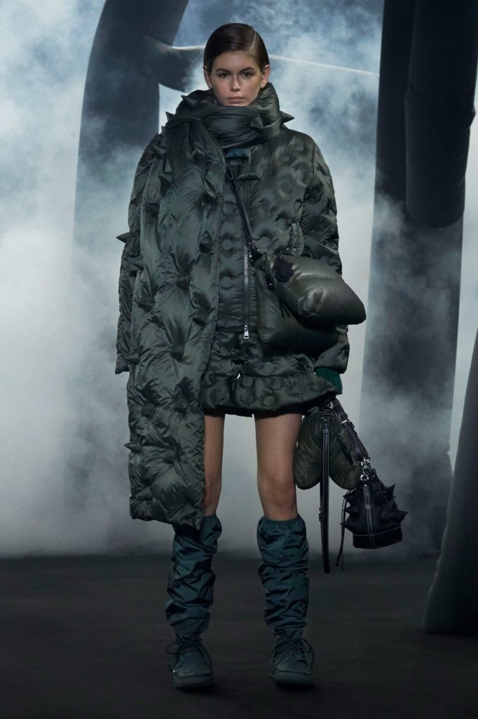 Moncler 1 JW Anderson 2020/21秋冬高级成衣秀 - Milan Fall 2020