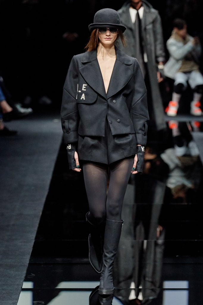 安普里奥·阿玛尼 Emporio Armani 2020/21秋冬高级成衣秀 - Milan Fall 2020