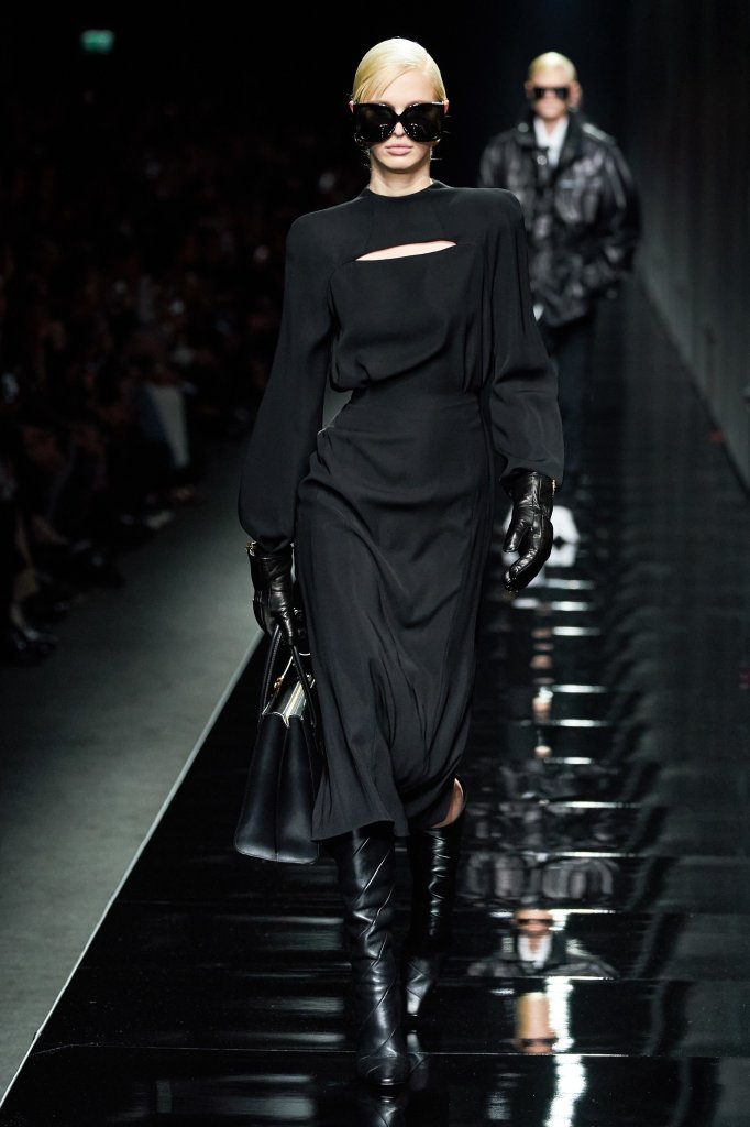 范思哲 Versace 2020/21秋冬高级成衣秀 - Milan Fall 2020