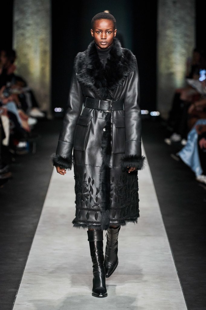 艾尔玛诺·谢尔维诺 Ermanno Scervino 2020/21秋冬高级成衣秀 - Milan Fall 2020