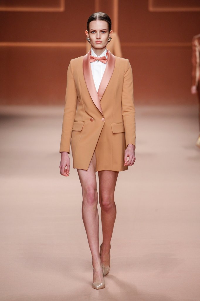 Elisabetta Franchi 2020/21秋冬高级成衣秀 - Milan Fall 2020
