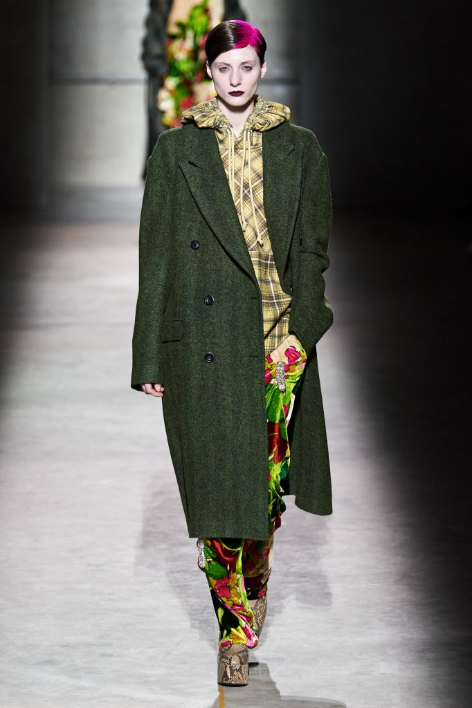 德赖斯·范诺顿 Dries Van Noten 2020/21秋冬高级成衣秀 - Paris Fall 2020