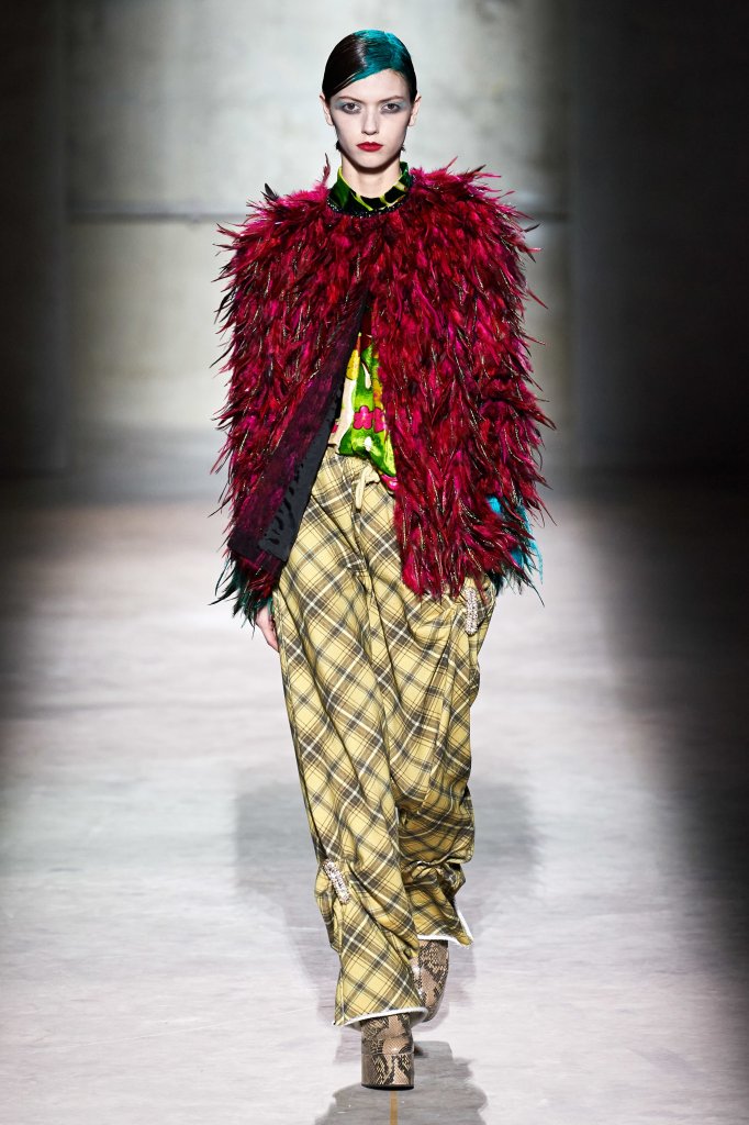 德赖斯·范诺顿 Dries Van Noten 2020/21秋冬高级成衣秀 - Paris Fall 2020