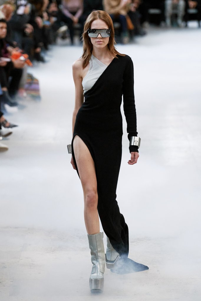 瑞克·欧文斯 Rick Owens 2020/21秋冬高级成衣秀 - Paris Fall 2020