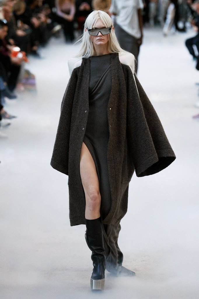 瑞克·欧文斯 Rick Owens 2020/21秋冬高级成衣秀 - Paris Fall 2020