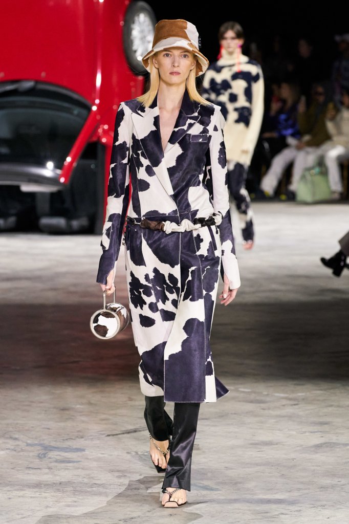 Off-White 2020/21秋冬高级成衣秀 - Paris Fall 2020