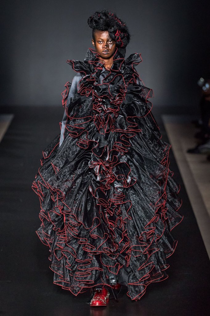 Noir Kei Ninomiya 2020/21秋冬高级成衣秀 - Paris Fall 2020