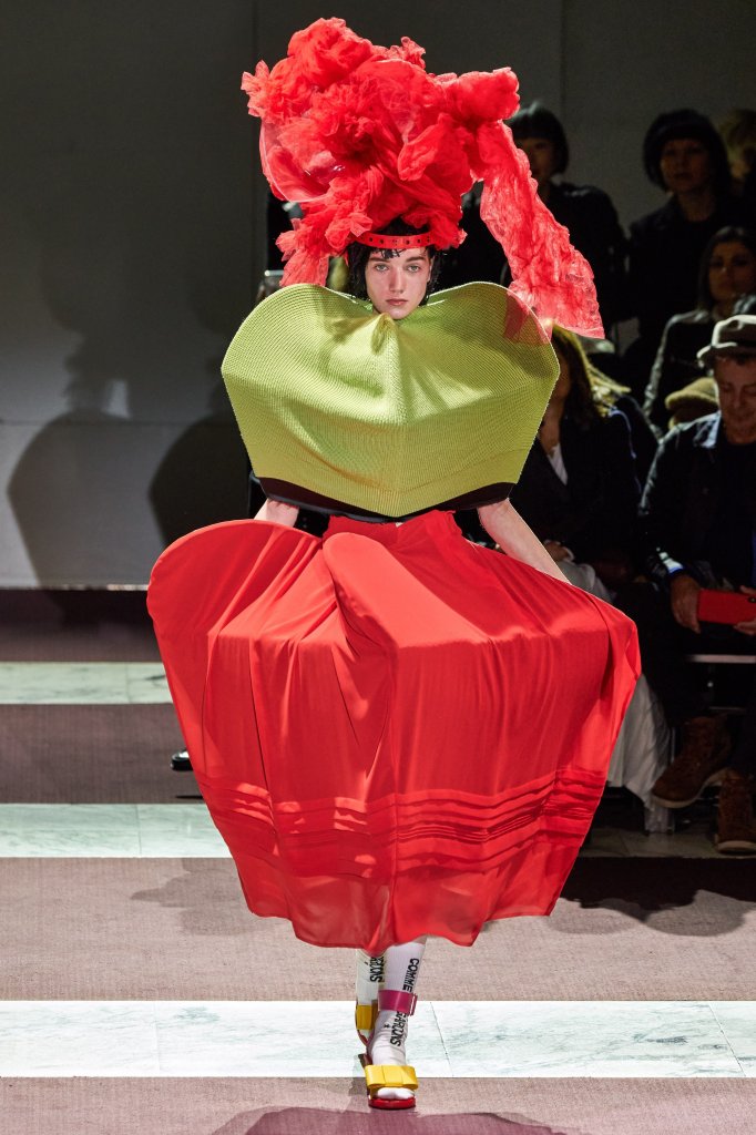 川久保玲 Comme des Garçons 2020/21秋冬高级成衣秀 - Paris Fall 2020