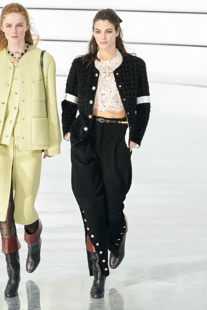 香奈儿 Chanel 2020/21秋冬高级成衣秀 - Paris Fall 2020