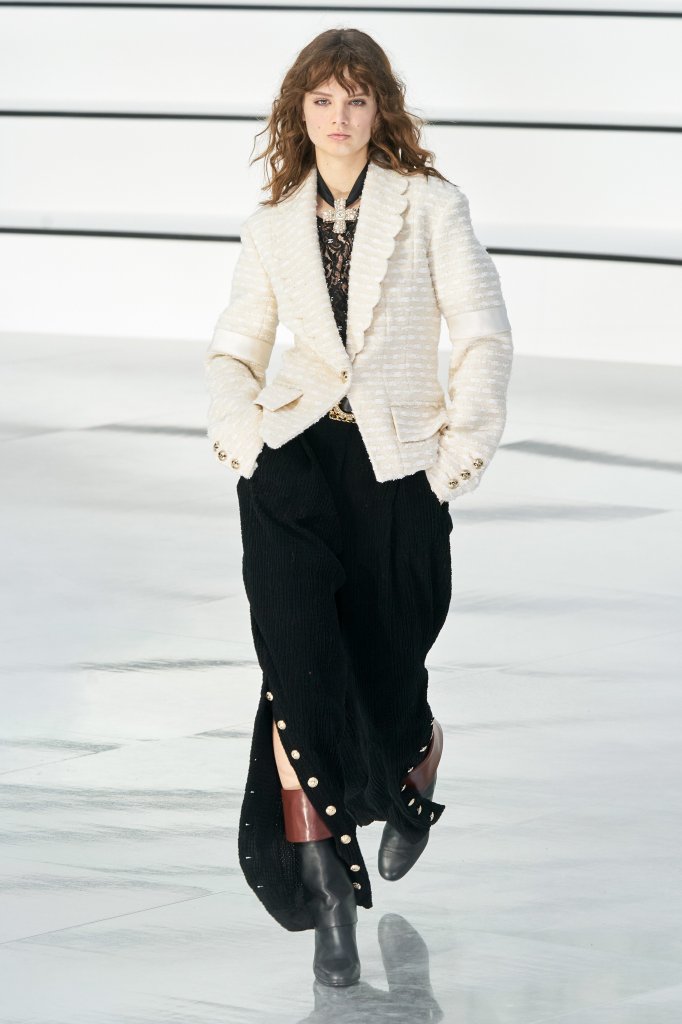 香奈儿 Chanel 2020/21秋冬高级成衣秀 - Paris Fall 2020