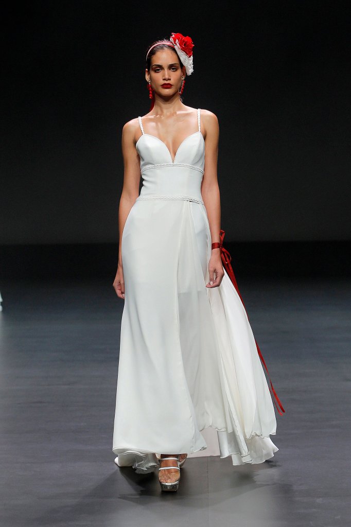 Cymbeline 2020/21秋冬婚纱礼服秀 - Barcelona Bridal Week