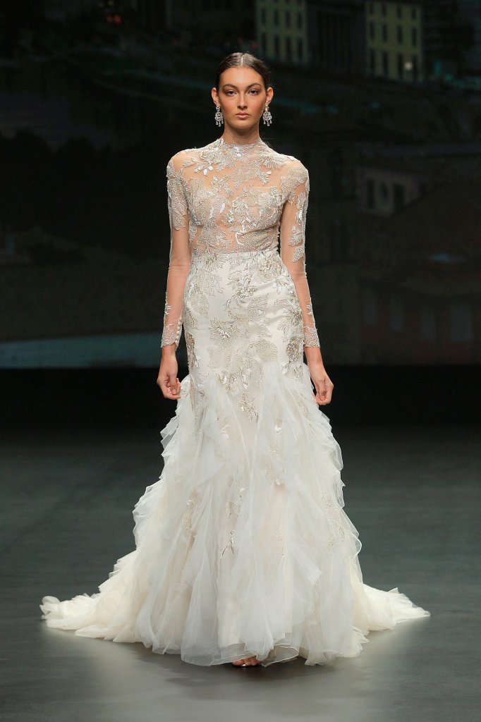 Nicole Milano 2020/21秋冬婚纱礼服秀 - Barcelona Bridal Week