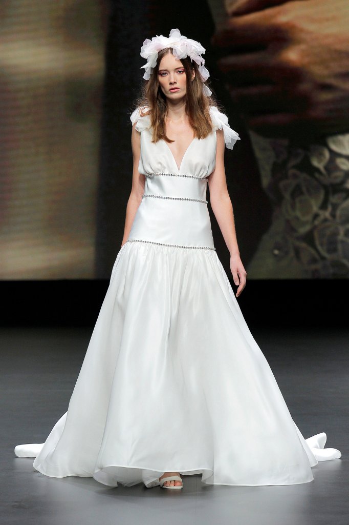 Bellantuono 2020/21秋冬婚纱礼服秀 - Barcelona Bridal Week