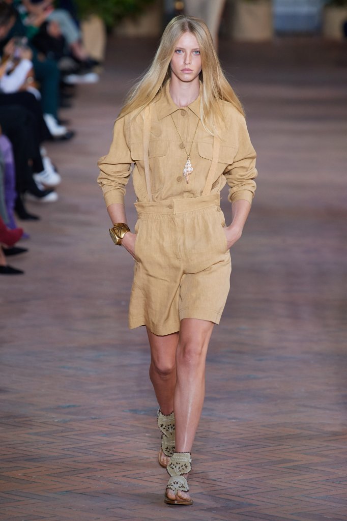 阿尔伯特-菲尔蒂 Alberta Ferretti 2021春夏高级成衣秀 - Milan Spring 2021