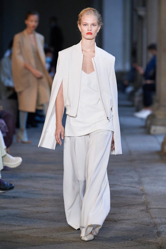 麦丝玛拉 Max Mara 2021春夏高级成衣秀 - Milan Spring 2021