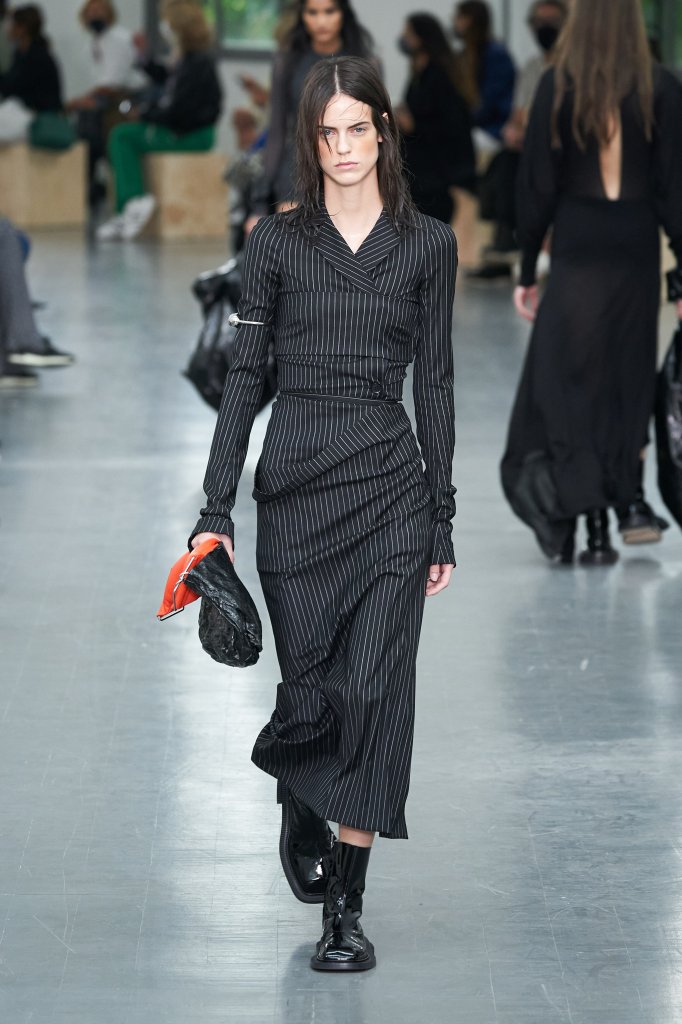 斯宝麦斯 Sportmax 2021春夏高级成衣秀 - Milan Spring 2021