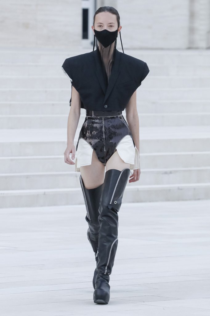 瑞克·欧文斯 Rick Owens 2021春夏高级成衣秀 - Paris Spring 2021