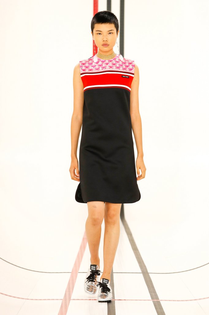 缪缪 Miu Miu 2021春夏高级成衣秀 - Paris Spring 2021