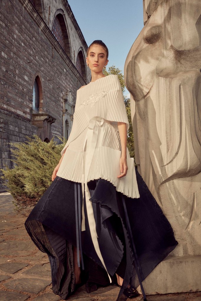 Özlem Süer 2021春夏高级成衣Lookbook