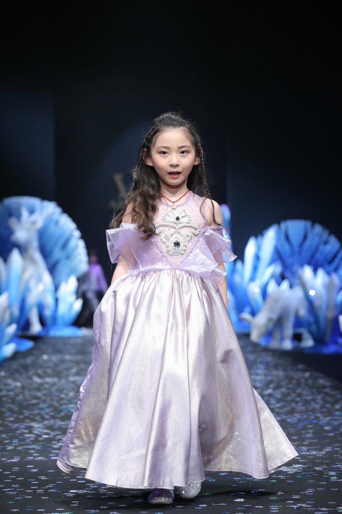爱子霖崊 AIZILINLIN 2021春夏童装秀 - Beijing Spring 2021