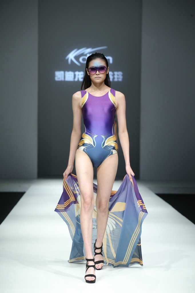 凯迪龙·侯玲玲 2021春夏泳装秀 - Beijing Spring 2021