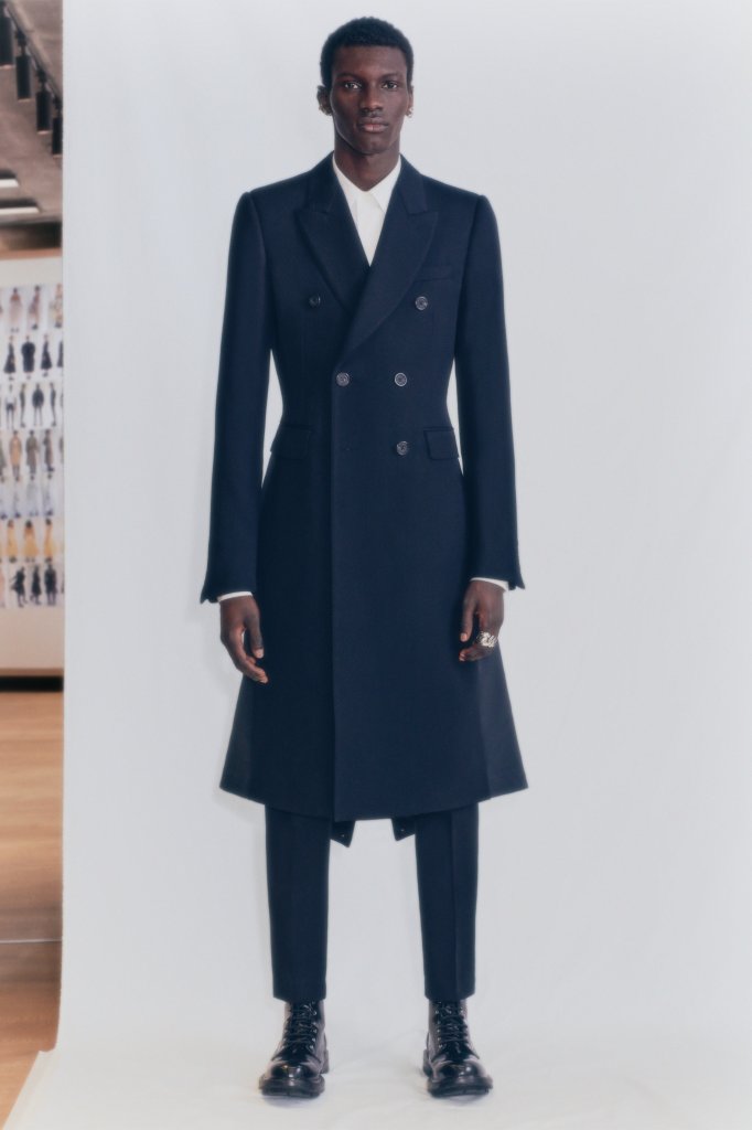 亚历山大·麦昆 Alexander McQueen 2021早秋男装Lookbook(Pre-Fall 2021)