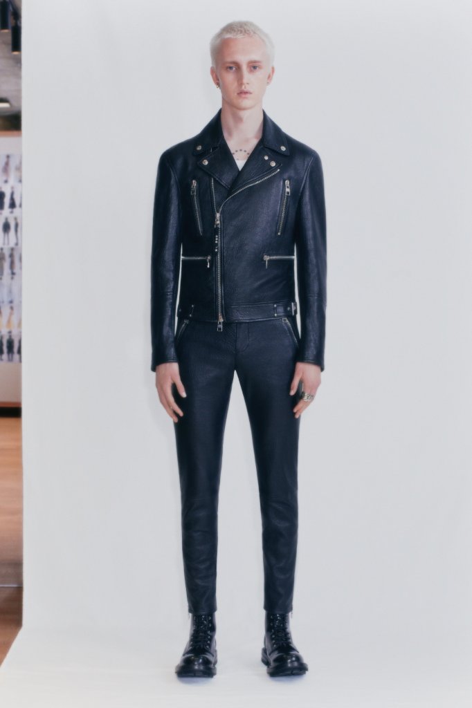 亚历山大·麦昆 Alexander McQueen 2021早秋男装Lookbook(Pre-Fall 2021)