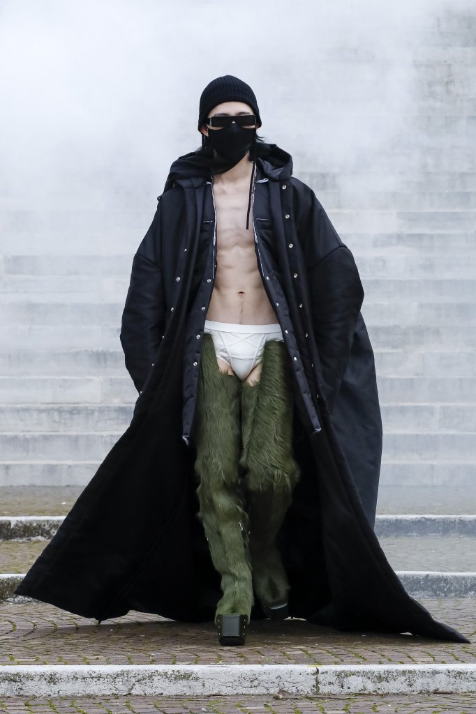 瑞克·欧文斯 Rick Owens 2021/22秋冬男装秀 - Paris Fall 2021
