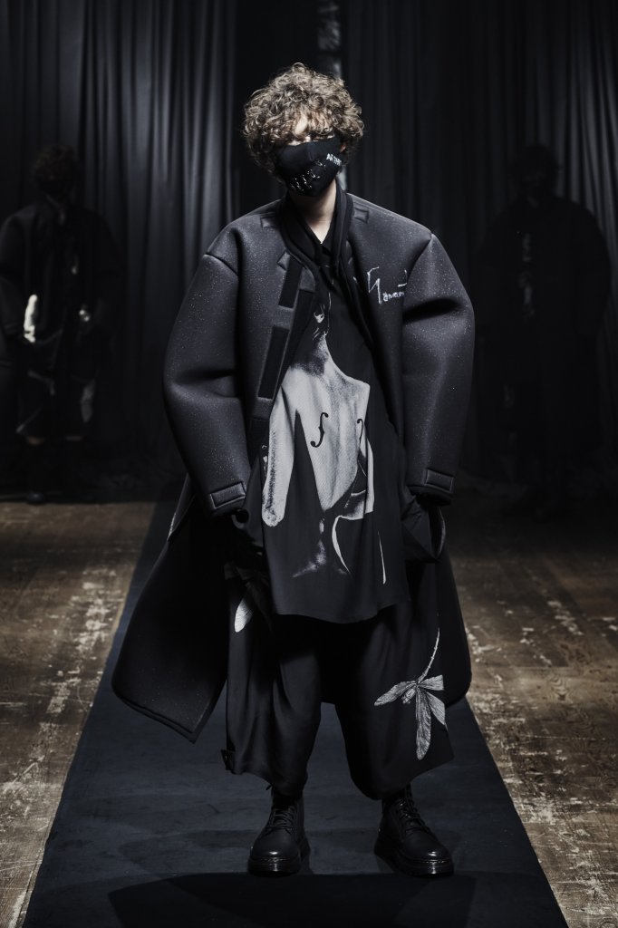 山本耀司 Yohji Yamamoto 2021/22秋冬男装秀 - Paris Fall 2021