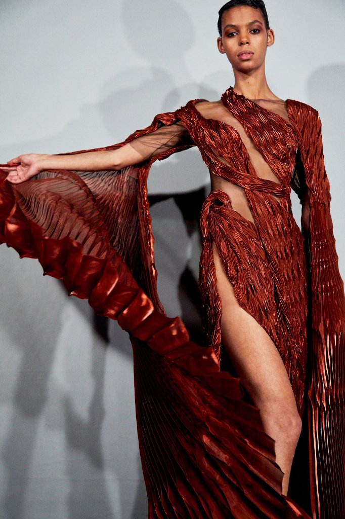 艾里斯·范·荷本 Iris van Herpen 2021春夏高级定制秀(后台妆容) - Couture Spring 2021