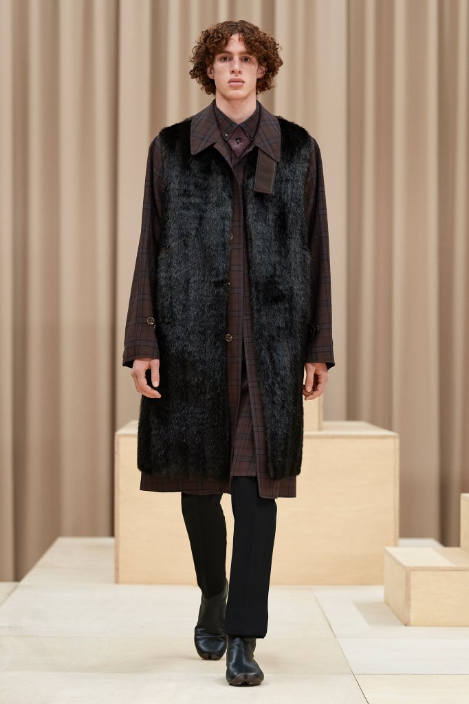 高仿burberry男装(高仿burberry能做到哪些)